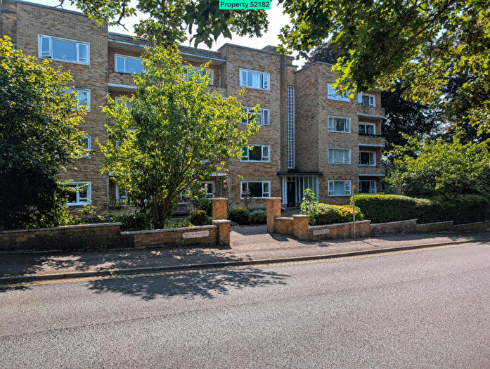 3 Bedroom Flat For Sale In Barclay Mansions, St. Valerie Road, Bournemouth, BH2