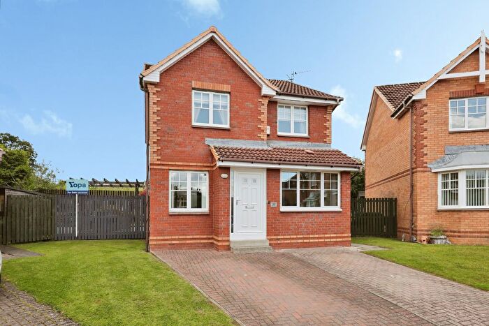 4 Bedroom Detached House For Sale In North Larches, Dunfermline, KY11