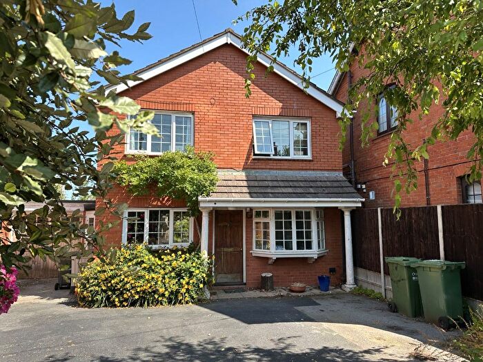 4 Bedroom Detached House To Rent In Owen Street, Wellington, Somerset, TA21