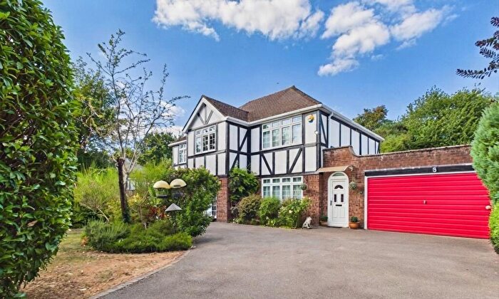 5 Bedroom Detached House For Sale In Parkview, Flackwell Heath, High Wycombe, Buckinghamshire, HP10