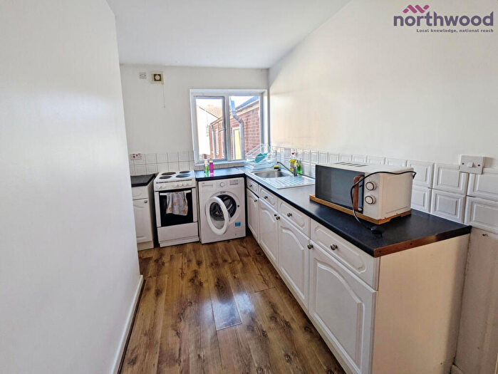 1 Bedroom Flat To Rent In Bernard Street, Southampton, SO14