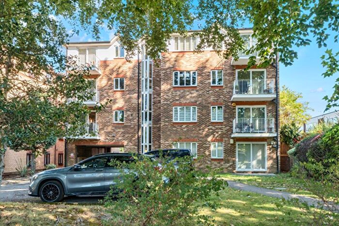 1 Bedroom Apartment For Sale In The Avenue, Beckenham, BR3