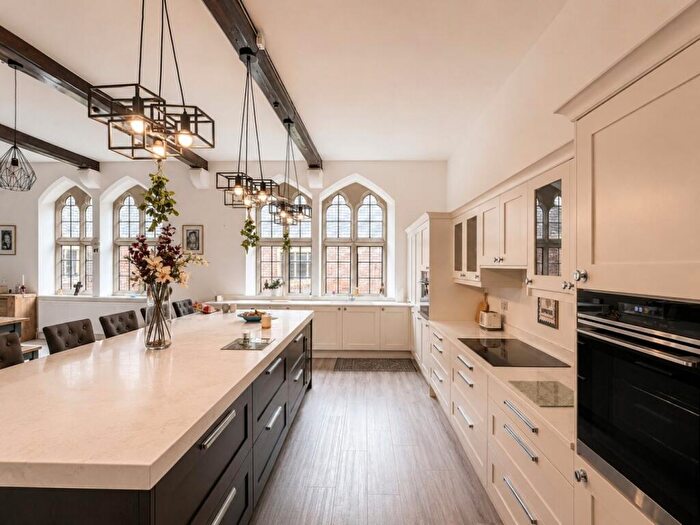 7 Bedroom Town House For Sale In St Clare'S Court, Darlington, County Durham, DL3