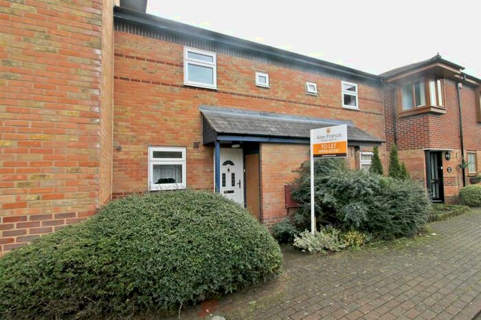 2 Bedroom End Of Terrace House To Rent In Ellesborough Grove, Two Mile Ash, Milton Keynes, MK8