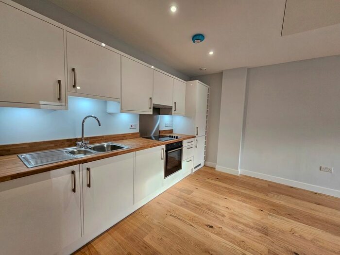 1 Bedroom Flat To Rent In London Road, Southampton, SO15