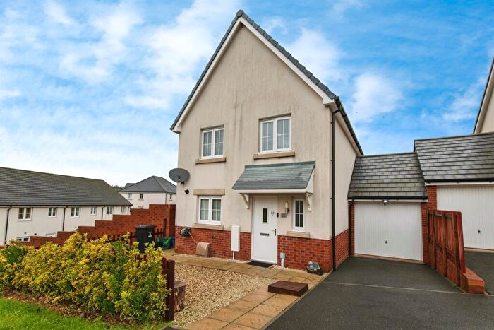 4 Bedroom Detached House For Sale In Charter Road, Axminster, EX13