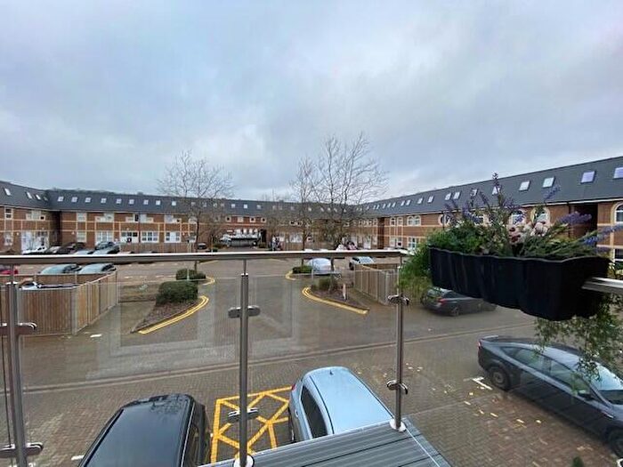 1 Bedroom Apartment To Rent In Alton Mews, Aylesbury, HP19
