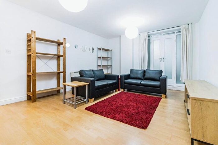 2 Bedroom Apartment For Sale In Whitworth Street, Manchester, M1