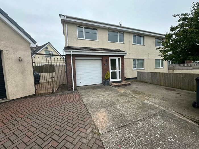 3 Bedroom Semi-Detached House To Rent In Tyddyn Fadog Estate, Benllech, Tyn-Y-Gongl, LL74