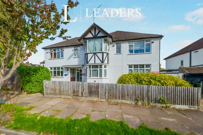 1 Bedroom Flat To Rent In Flora Grove, AL1