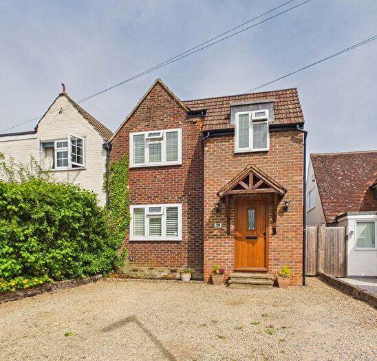 3 Bedroom Village House For Sale In Walton On The Hill, KT20