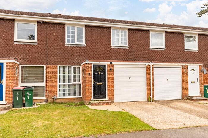 3 Bedroom Terraced House For Sale In Cotswold Close, Crawley, RH11