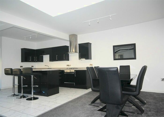 2 Bedroom Flat To Rent In Reigate Road, Nottingham, NG7