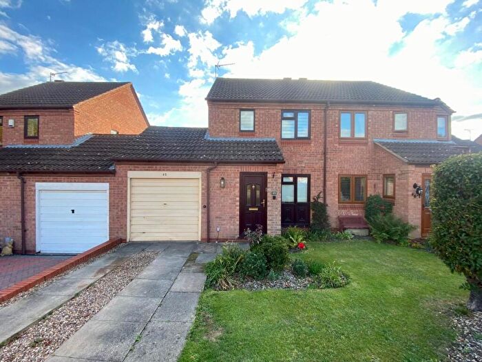2 Bedroom Semi-Detached House For Sale In St. Wulstan Way, Southam, CV47