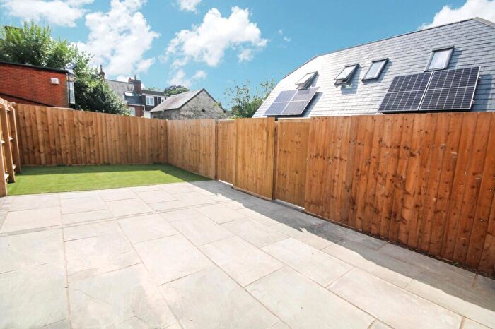 1 Bedroom Flat For Sale In Estcourt Road, Salisbury, Wiltshire, SP1