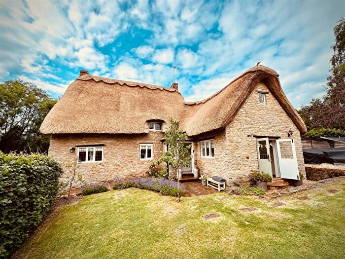 3 Bedroom Detached House For Sale In Common Street, Ravenstone, MK46