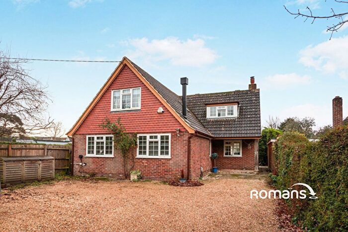 3 Bedroom Detached House To Rent In Ash Green Lane East, Ash Green, Aldershot, GU12