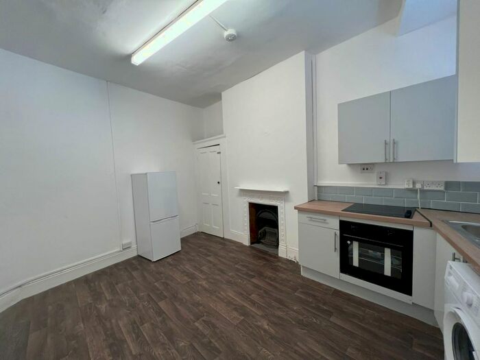 1 Bedroom Flat To Rent In Muswell Hill Broadway, London, N10