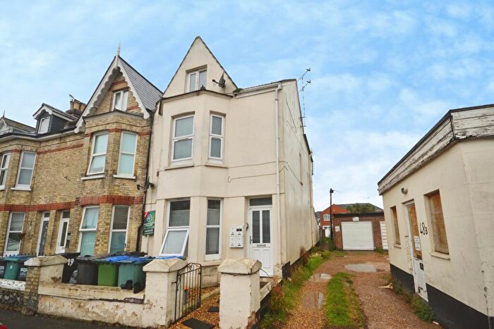 1 Bedroom Flat To Rent In Bayford Road, Littlehampton, BN17