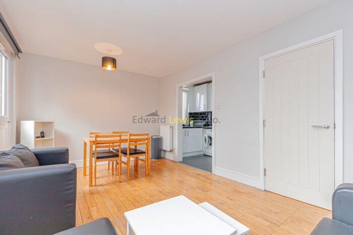 3 Bedroom Flat To Rent In Arbery Road, London, E3