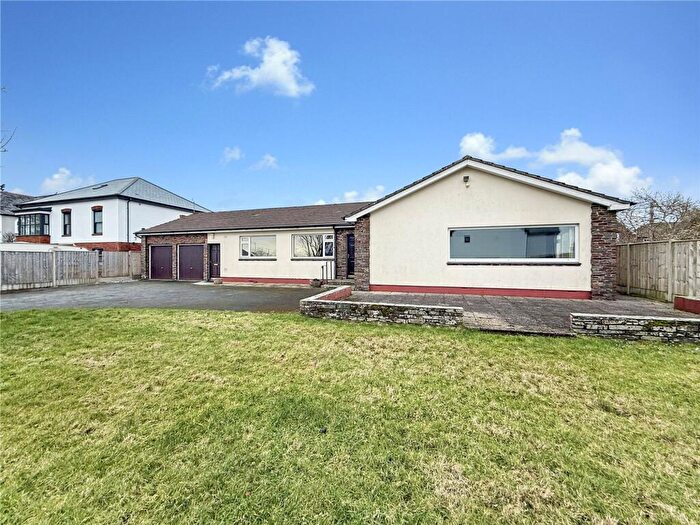 4 Bedroom Detached Bungalow For Sale In Sanders Lane, Holsworthy, EX22