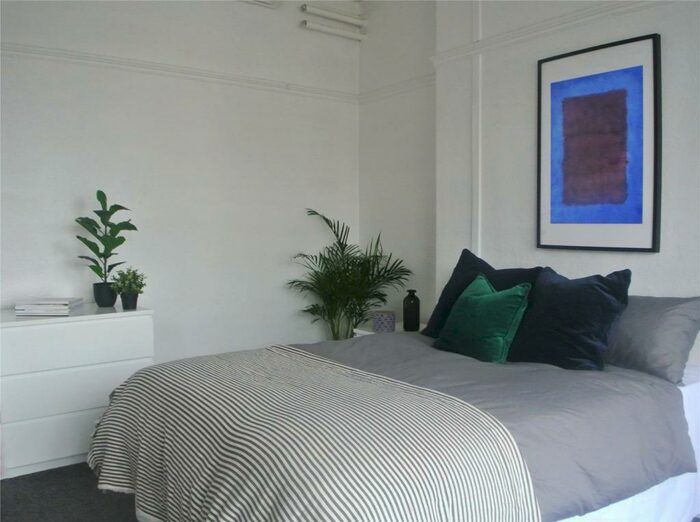 8 Bedroom House To Rent In College Road, Bangor, Gwynedd, LL57