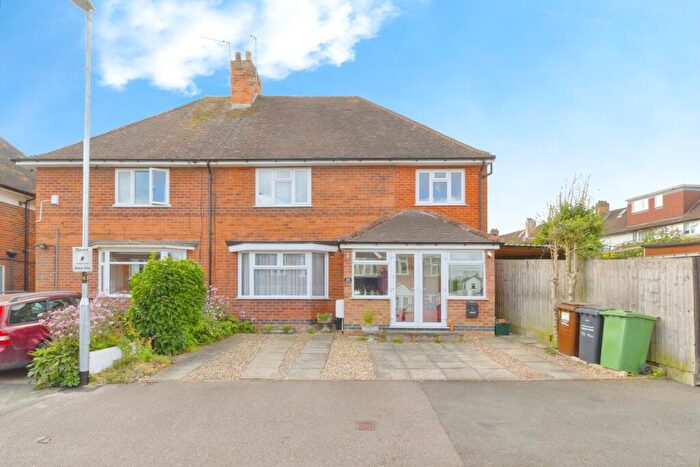 4 Bedroom Semi-Detached House For Sale In Copeland Road, Birstall, Leicestershire, LE4