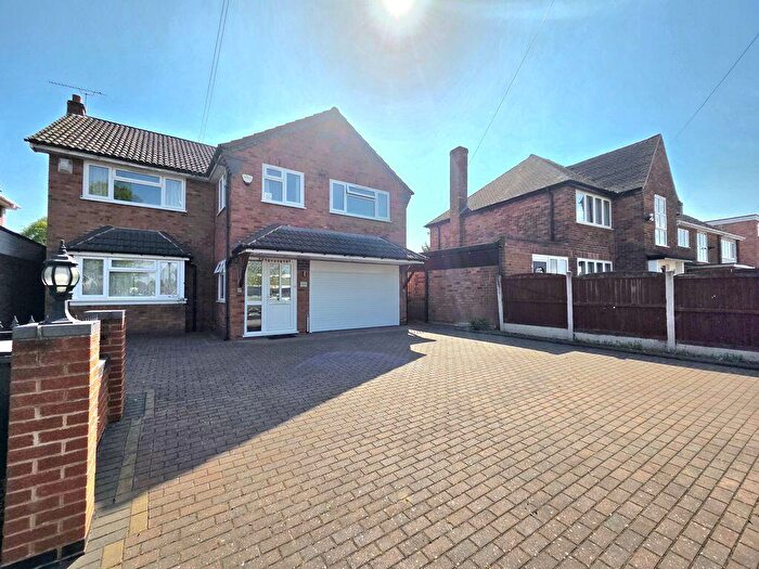 5 Bedroom Detached House For Sale In Birmingham Road, Sutton Coldfield, B72