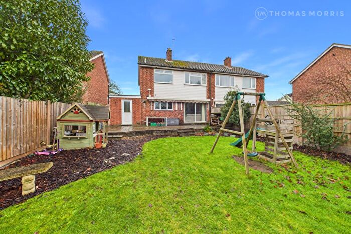3 Bedroom Semi-Detached House For Sale In High Street, Offord Cluny, St. Neots, Cambridgeshire, PE19