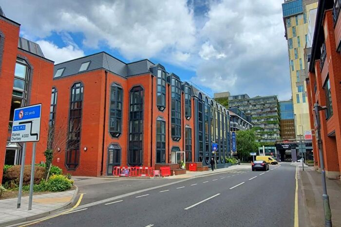 1 Bedroom Flat To Rent In Church Street West, Horsell, Woking, GU21