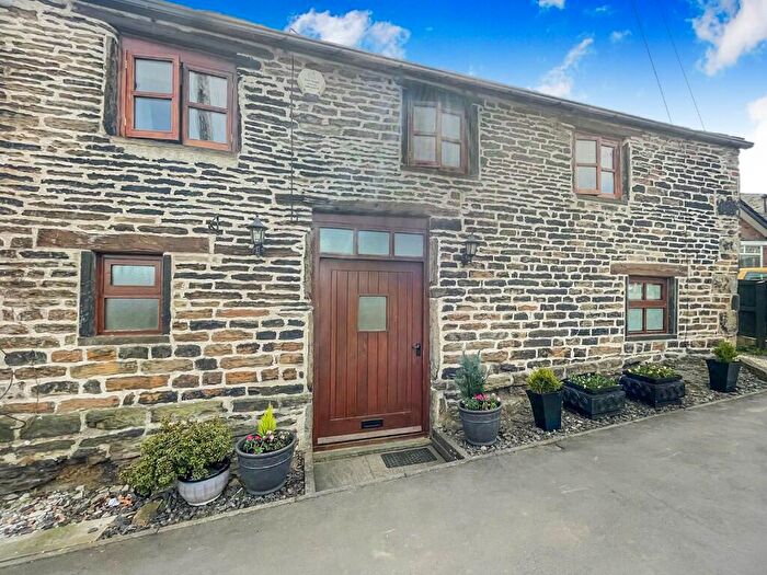 5 Bedroom Barn Conversion For Sale In Westgate, Almondbury, Huddersfield, West Yorkshire, HD5