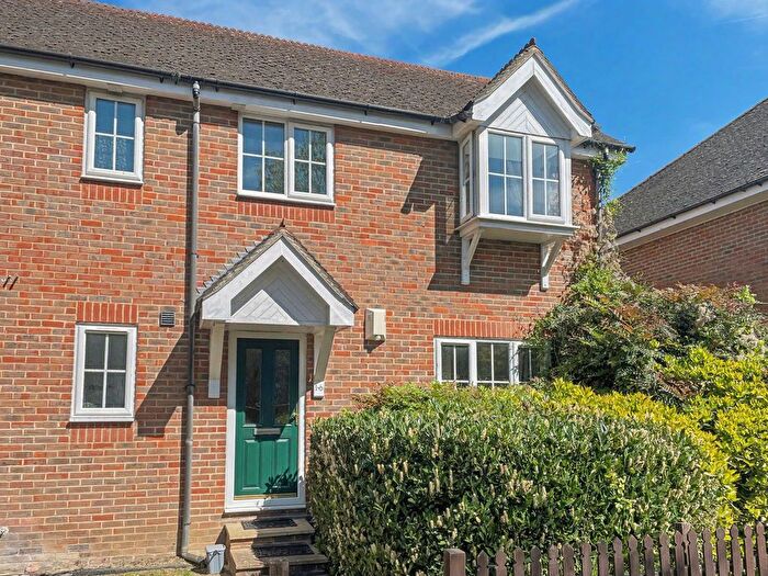 2 Bedroom Maisonette For Sale In Gallows Lane, High Wycombe, HP12