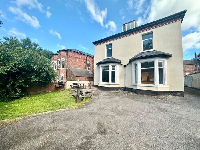 8 Bedroom Detached House To Rent In Park Road, Nottingham, NG7