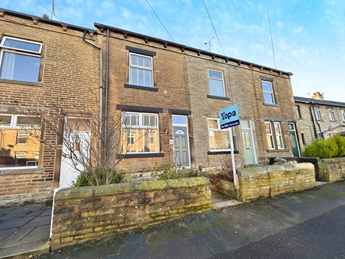 3 Bedroom Terraced House For Sale In Melbourne Street, Farsley, Pudsey, LS28