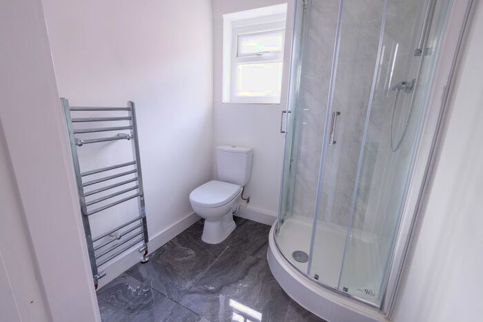 1 Bedroom Flat To Rent In Edinburgh Grove, Leeds, LS12