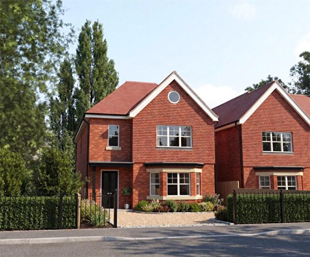 4 Bedroom Detached House For Sale In Twemlow Avenue, Poole Park, Poole, Dorset, BH14