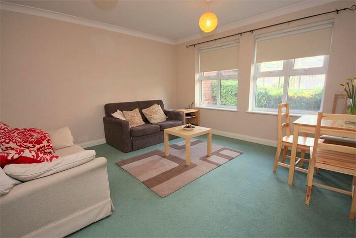 2 Bedroom Flat To Rent In Flat Victoria House, Billing Road, Northampton, NN1