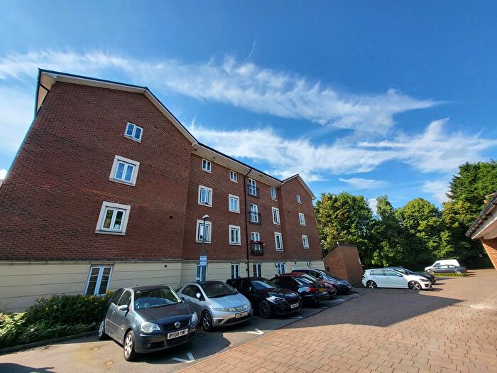 2 Bedroom Flat To Rent In Brunel Crescent, Swindon, SN2