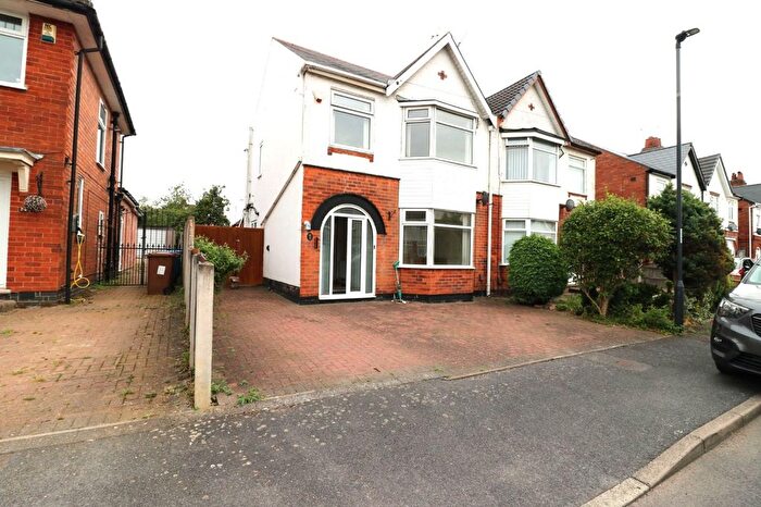3 Bedroom Semi-Detached House To Rent In Hayes Avenue, Derby, DE23