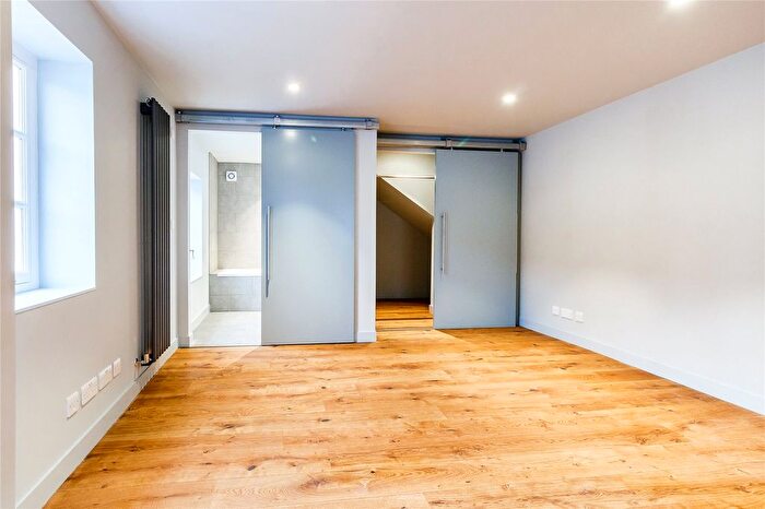 1 Bedroom Flat To Rent In Friday Street, Henley-On-Thames, Oxfordshire, RG9