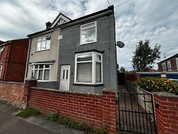 2 Bedroom Semi-Detached House To Rent In Brookdale Road, Sutton-In-Ashfield, NG17