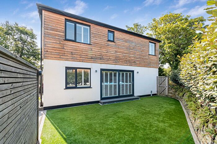 3 Bedroom Semi Detached House For Sale In Hawthorn Close, Goonhavern, TR4