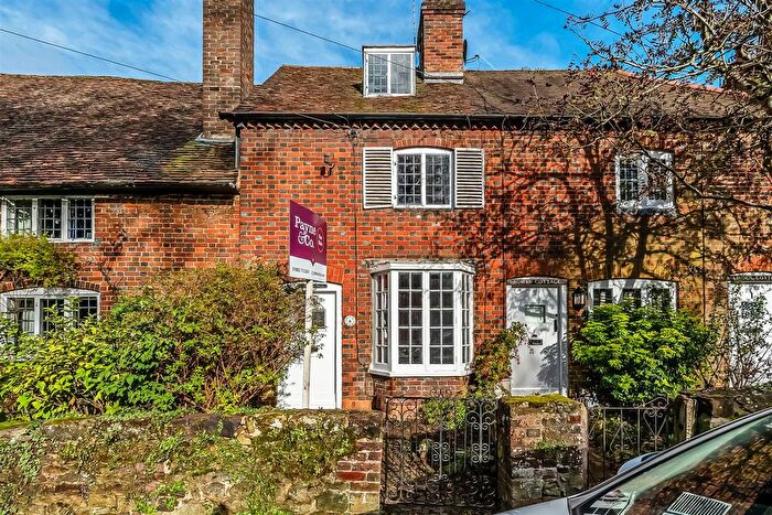2 Bedroom Cottage For Sale In High Street, Limpsfield, Oxted, RH8