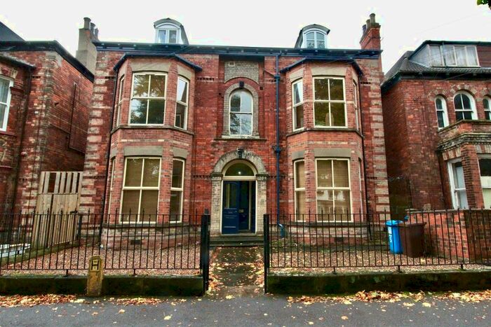 1 Bedroom Property To Rent In Westbourne Avenue, Princes Avenue, Hull, HU5