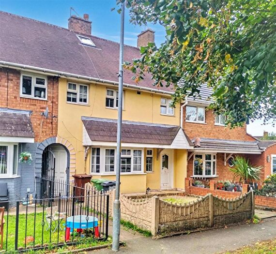 3 Bedroom Terraced House For Sale In Napier Road, Walsall, WS2
