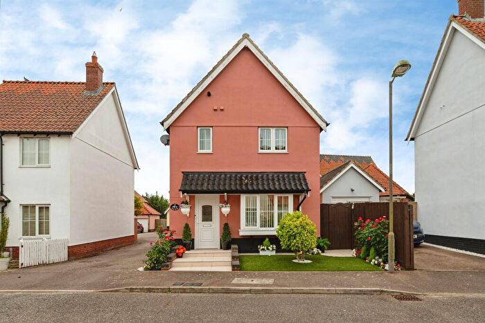 3 Bedroom Detached House For Sale In Cherry Tree Close, Yaxley, Eye, IP23