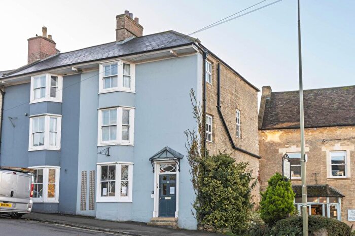 2 Bedroom End Of Terrace House For Sale In New Street, Chipping Norton, OX7