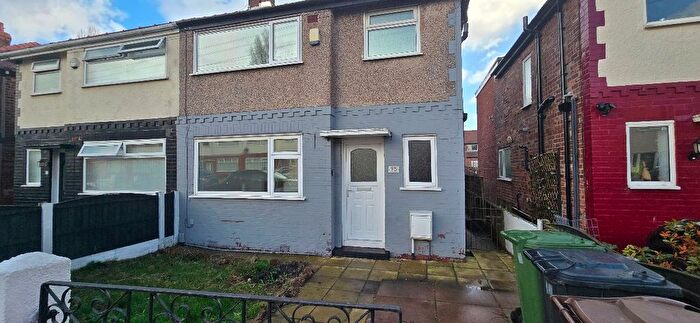 3 Bedroom Semi-Detached House To Rent In Marina Crescent, Bootle, L30