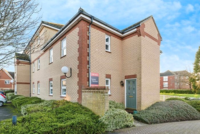 2 Bedroom Maisonette For Sale In College Fields, Woodhead Drive, Cambridge, Cambridgeshire, CB4