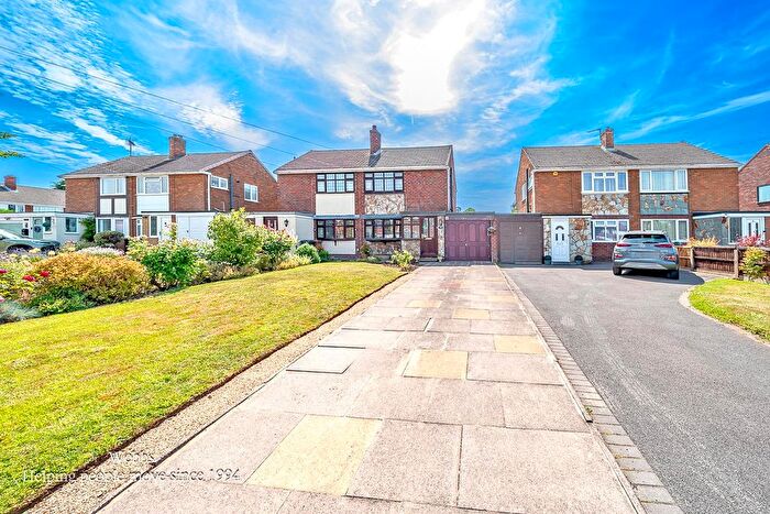 3 Bedroom Property For Sale In Wrighton Close, Willenhall, WV12